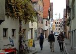 Jochen Mensing: Die Bachgasse in T�bingen, Blick auf Restaurant Gutenberg