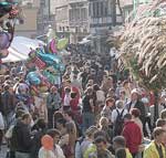 Jochen Mensing: Umbrisch-Provencalischer Markt 2003. Holzmarkt