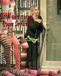 Jochen Mensing: Umbrisch-Provencalischer Markt 2003. Strumpfladen am Markt